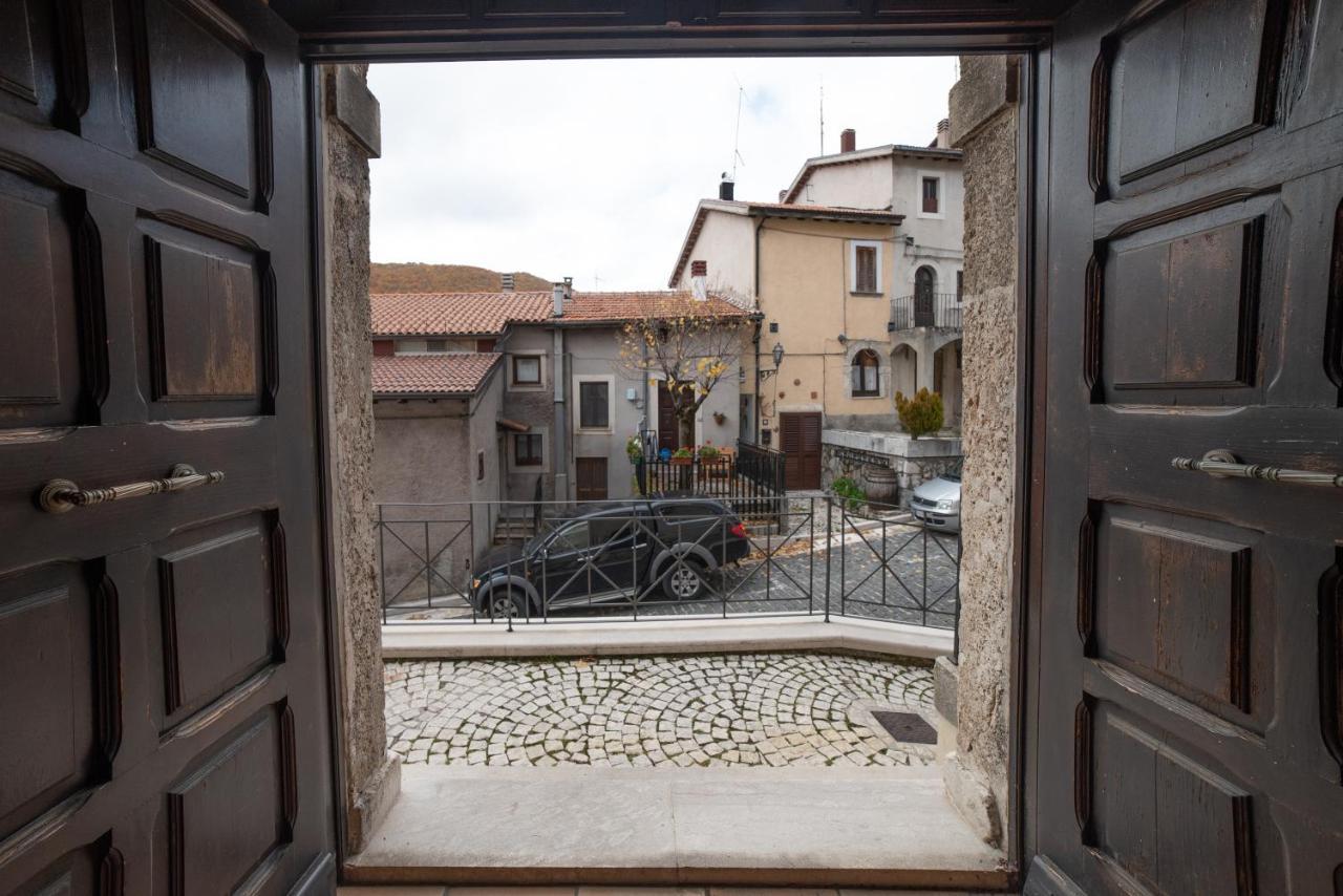 Dimora Fresilia Casa Vacanze Opi Exterior foto